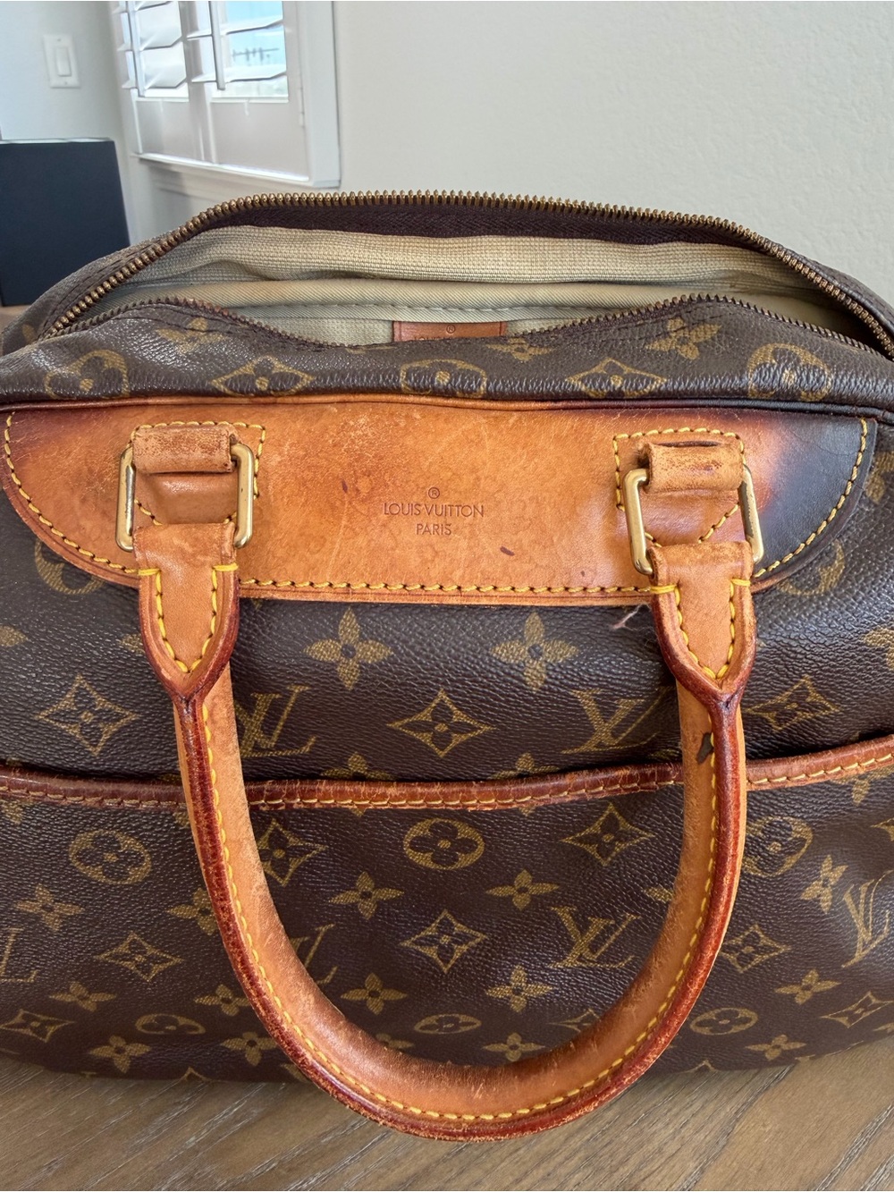 Louis Vuitton Deauville Bowler Bag - Picture 11 of 12